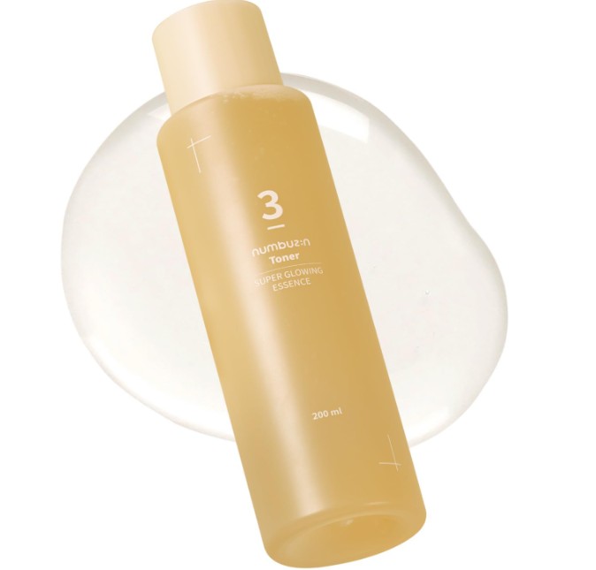 Numbuzin No. 3 Super Glowing Essence Toner, a hydrating toner for the glass skin routine.