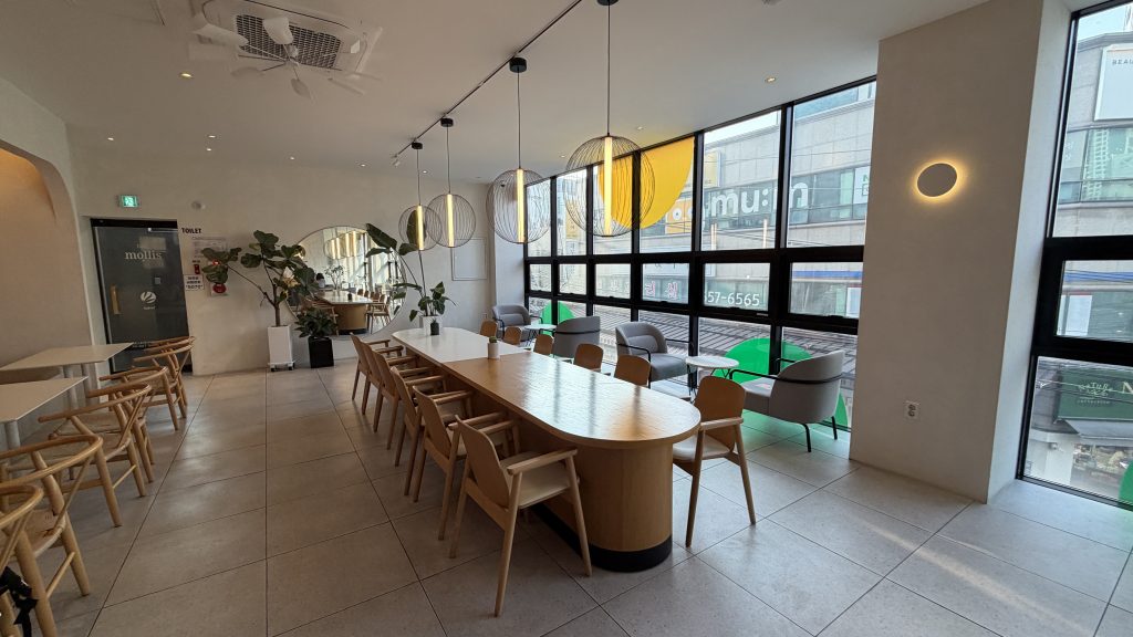 korean cafe floor seating aesthetic