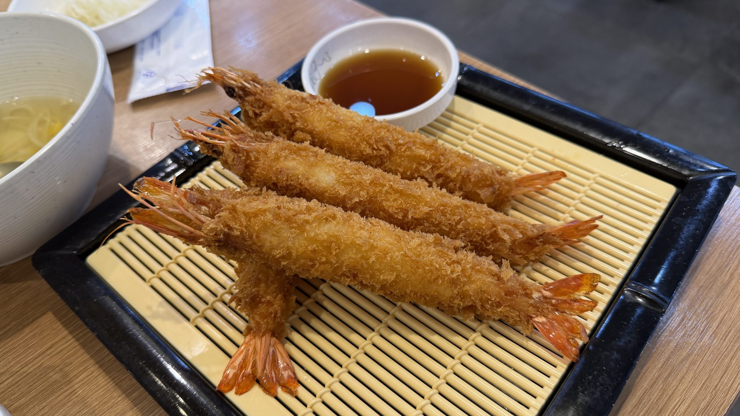 giant king prawn tempura at Korean restaurant Manboki