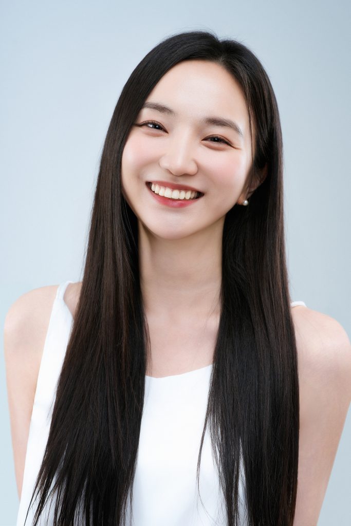 trendy korean style profile picture